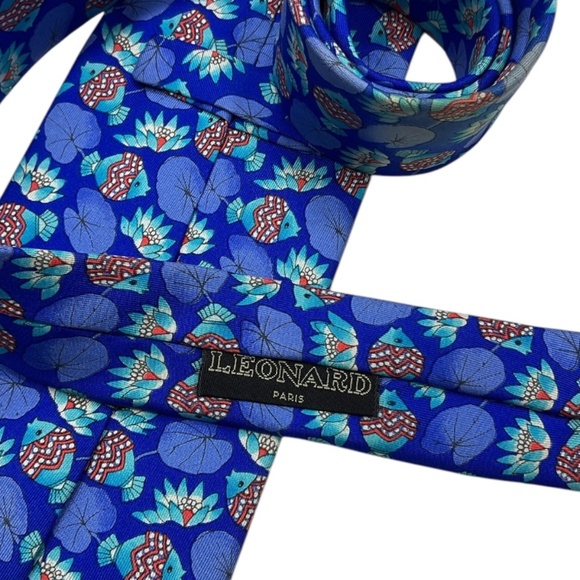 LEONARD Blue Fish Floral Leaf Silk LUXURY Tie ITALY - Picture 4 of 8
